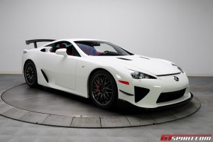 lexus-lfa-edician-nurburgring-con-interior-rojo-1