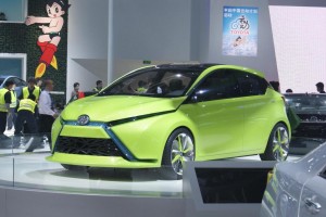 toyota-dear-qin-hatchback-prototipo-1