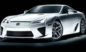 un-lexus-lfa-por-las-calles-de-espaaa-1